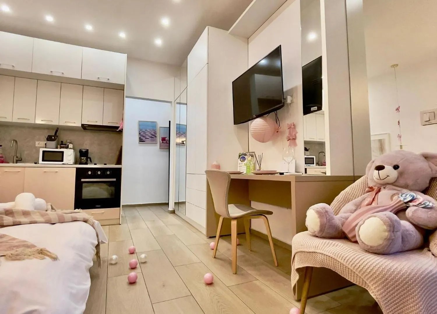 Candy Residence Park Bucureşti 0*,